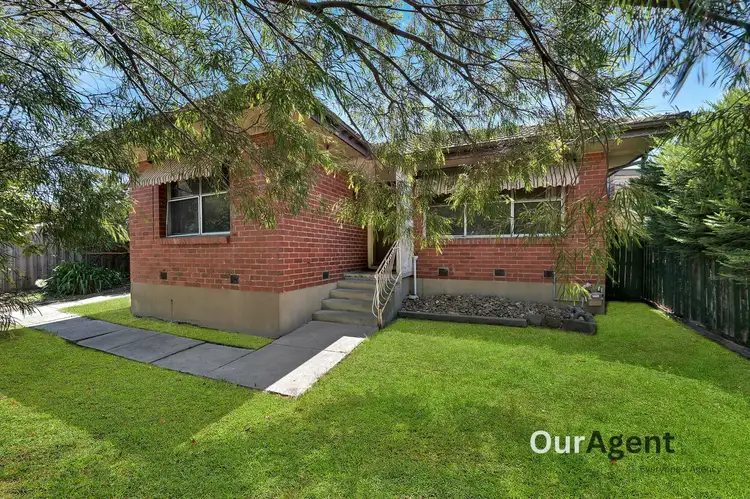 82 Sunset Bvd, Jacana VIC 3047
