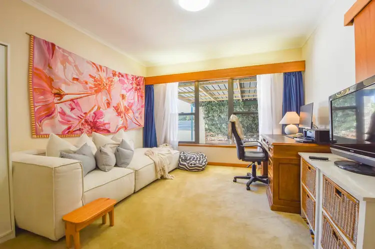 Fifth view of Homely house listing, 1 John St, Jamestown SA 5491