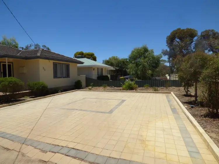22 Snell St, Merredin WA 6415