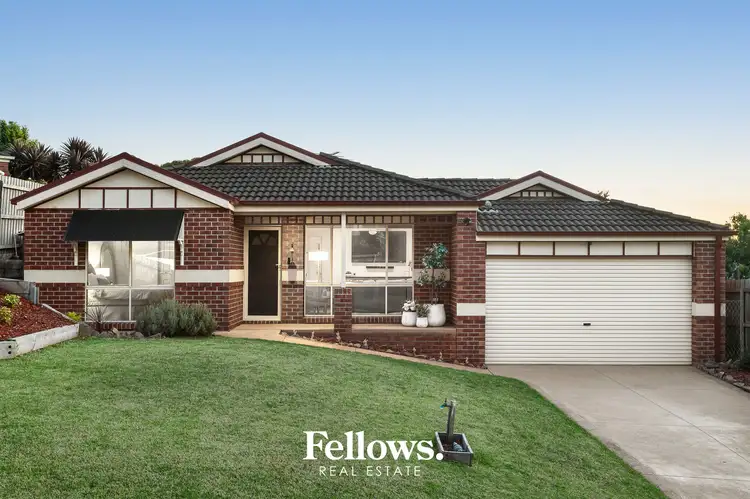 12 Kristina Court, Pakenham VIC 3810