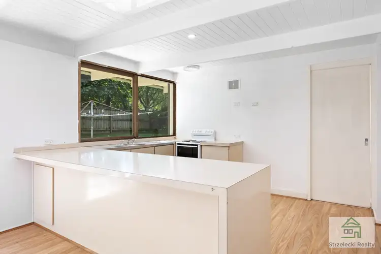 Fourth view of Homely house listing, 5 St Gwinear Ct, Rawson VIC 3825