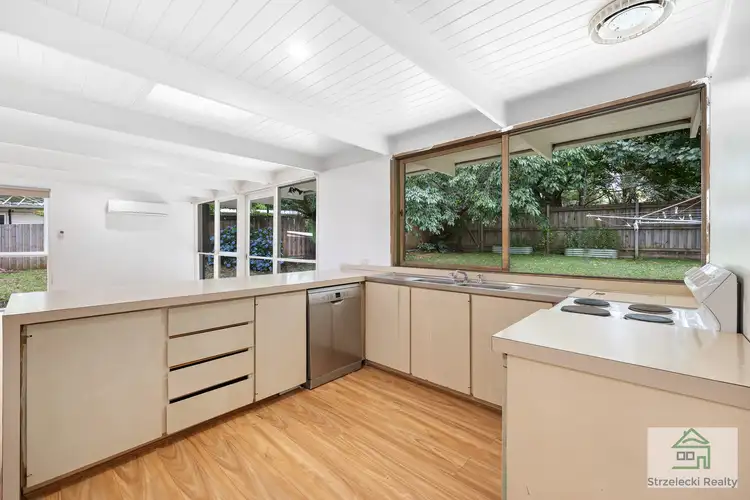 Fifth view of Homely house listing, 5 St Gwinear Ct, Rawson VIC 3825