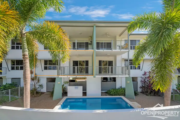 Main view of Homely unit listing, Unit 2/11 Crauford St, West End QLD 4810
