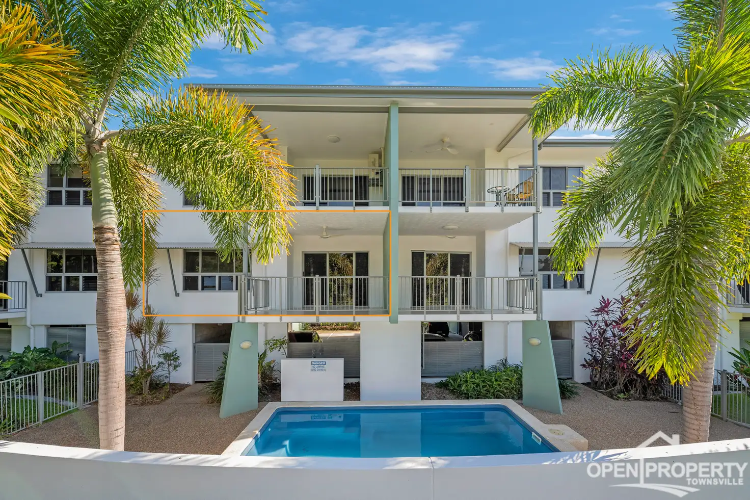 Main view of Homely unit listing, Unit 2/11 Crauford St, West End QLD 4810