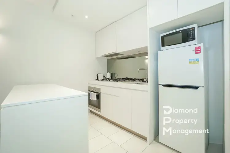Third view of Homely apartment listing, 910/108 Flinders Street, Melbourne VIC 3000