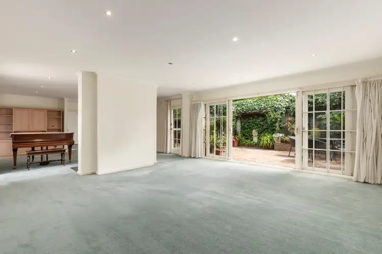 Second view of Homely unit listing, 2/31 Seaview Crescent, Black Rock VIC 3193