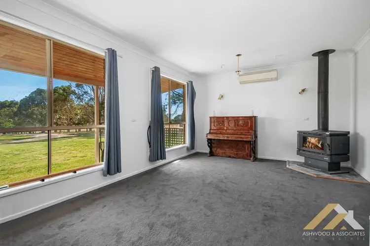 Fifth view of Homely house listing, 145 Fernbank-Lindenow South Rd, Lindenow South VIC 3875