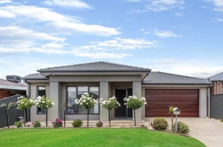 18 Isabella Court, Albanvale VIC 3021