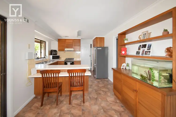Fifth view of Homely house listing, 25 Paisley Cres, Mooroopna VIC 3629