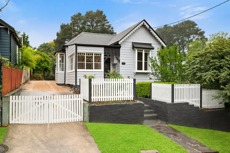 8 Abbey Street, Leura NSW 2780