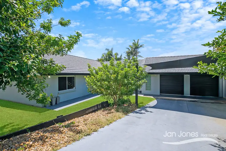 6 Arizonica Drive, Clontarf QLD 4019