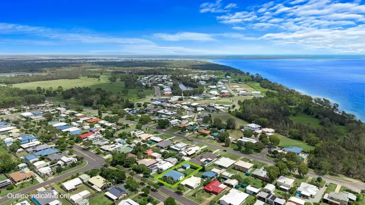 36 Beach Dr, Burrum Heads QLD 4659