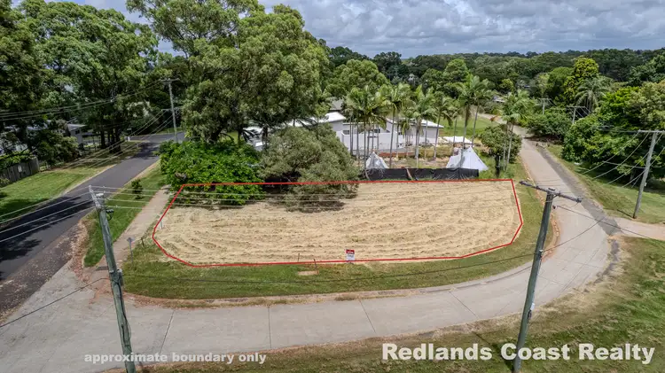 60 Lucas Drive, Lamb Island QLD 4184