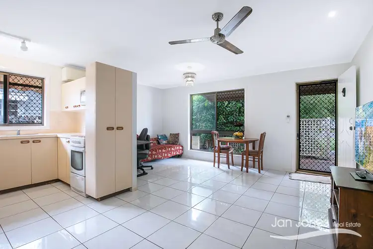 Fourth view of Homely unit listing, 4/16 Eversleigh Road, Scarborough QLD 4020