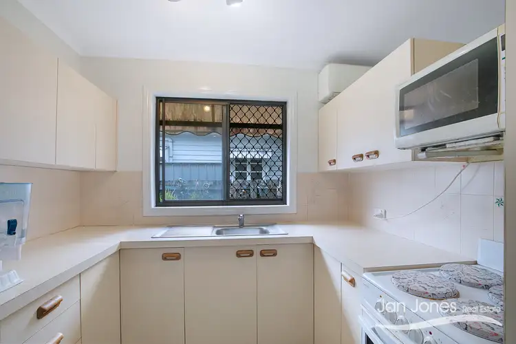 Fifth view of Homely unit listing, 4/16 Eversleigh Road, Scarborough QLD 4020