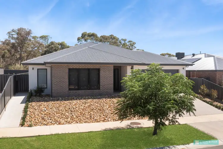 8 Melia St, Strathfieldsaye VIC 3551