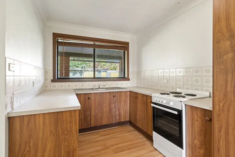 Fifth view of Homely house listing, 10 Larkspur Parade, Metford NSW 2323