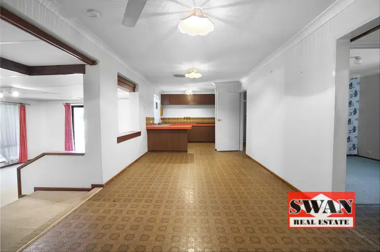 Fifth view of Homely house listing, 18 Christowe Dr, Swan View WA 6056