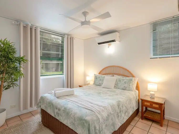 Fifth view of Homely unit listing, Unit 4/9 Rainbow Shores Dr, Rainbow Beach QLD 4581