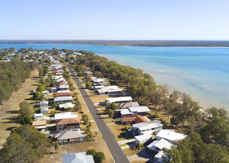 145 Burrum St, Burrum Heads QLD 4659