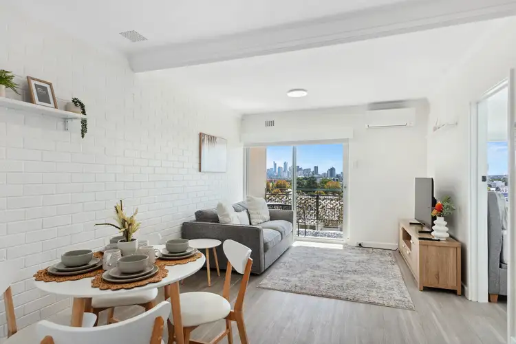 23/15 King George Street, Victoria Park WA 6100
