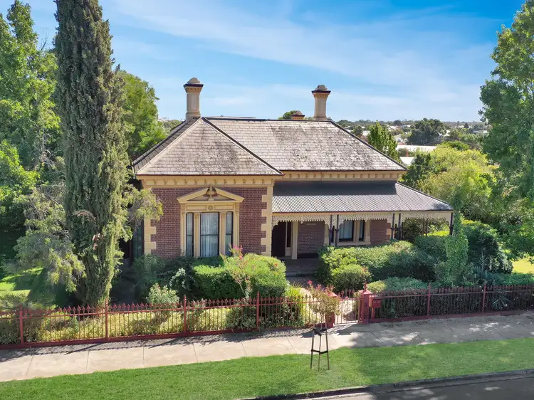 10-12 Seaby St, Stawell VIC 3380