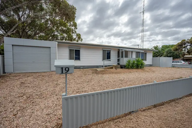 19 Bagot St, Wallaroo SA 5556