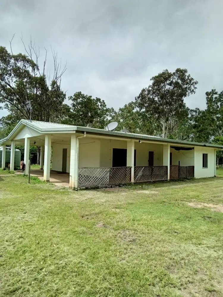 249 Millstream Pde, Millstream QLD 4888