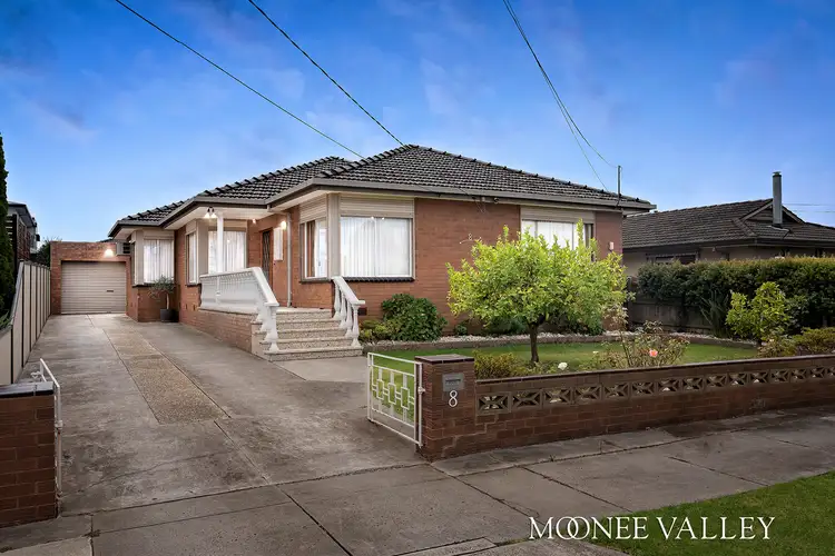 8 Chantilly Avenue, Avondale Heights VIC 3034