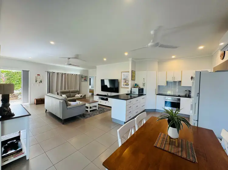 Fourth view of Homely house listing, 1/20 Seaview St, Mission Beach QLD 4852