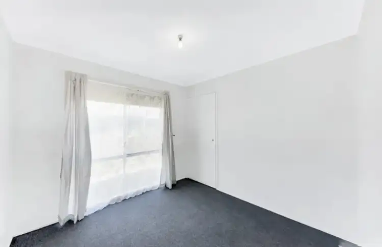 Fifth view of Homely house listing, 23 Banksia Pl, Meadow Heights VIC 3048