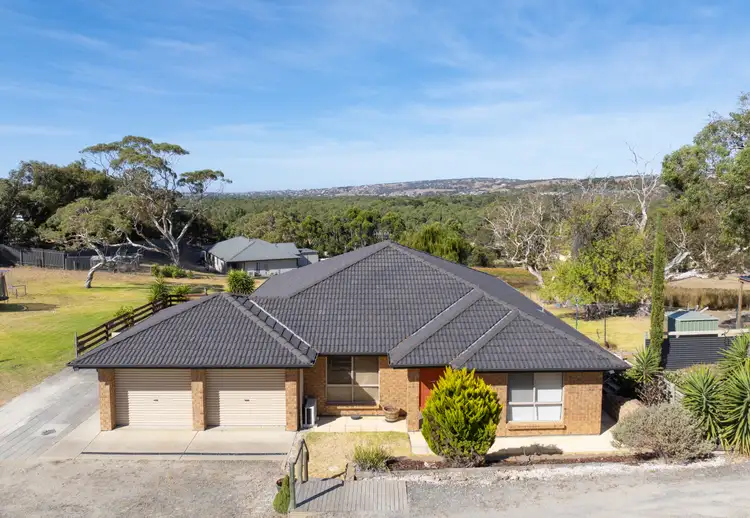 44 Finniss Rd, Victor Harbor SA 5211
