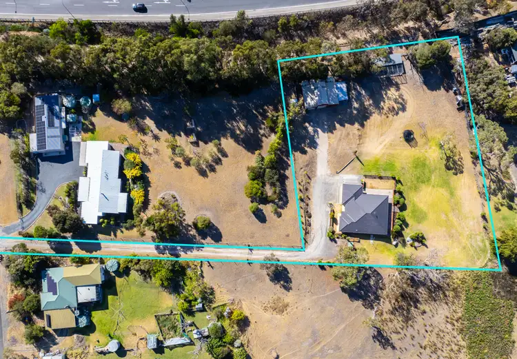 44 Finniss Rd, Victor Harbor SA 5211