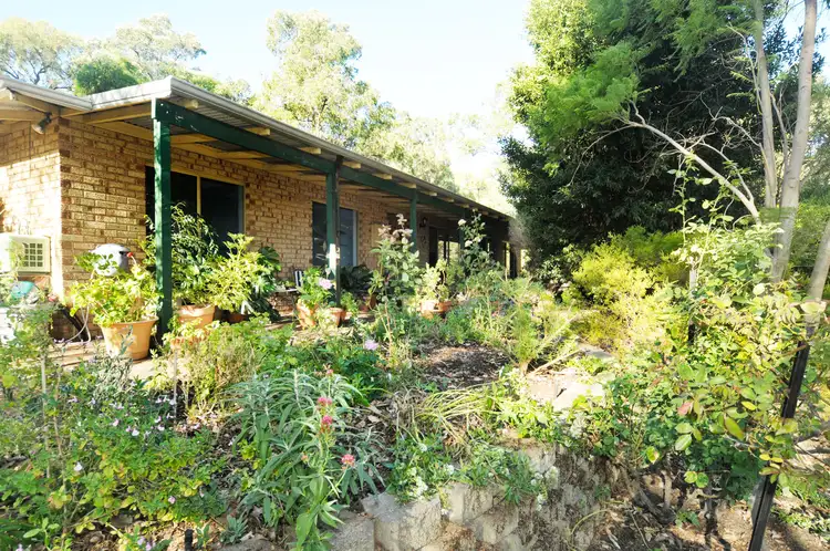 25 Statham Street, Glen Forrest WA 6071