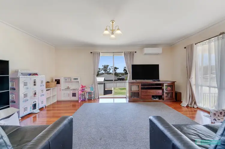 Fifth view of Homely house listing, 15 Gledhill Rise, Kangaroo Flat VIC 3555