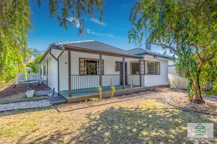 Main view of Homely house listing, 39 Edward Cres, Trafalgar VIC 3824