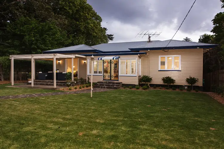 2 Mayes St, East Toowoomba QLD 4350