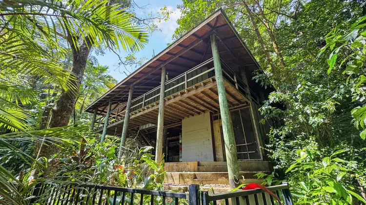 21 Bicton Cl, Bingil Bay QLD 4852