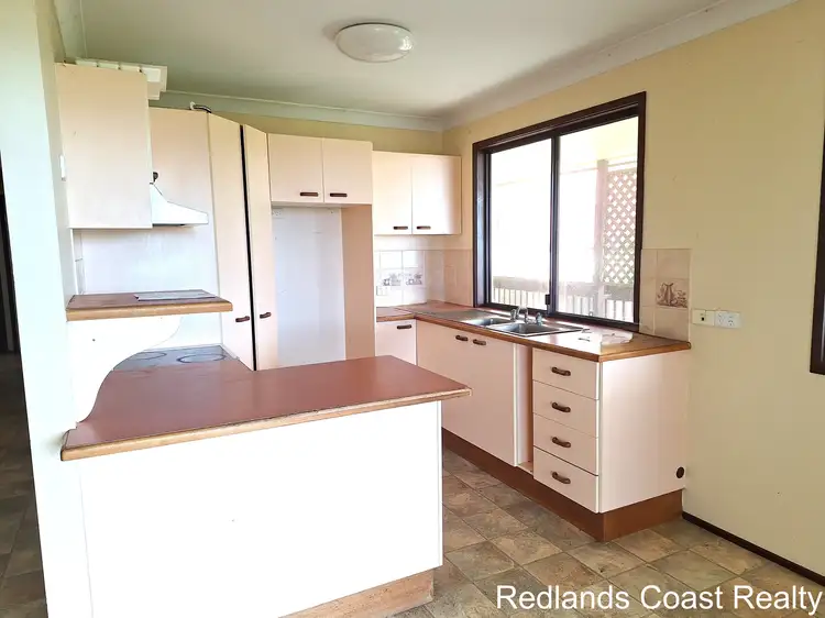 Sixth view of Homely house listing, 4 Koonwarra Pde, Macleay Island QLD 4184