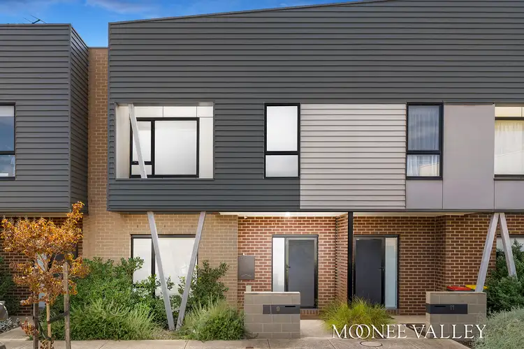 9 Fairview Crescent, Avondale Heights VIC 3034