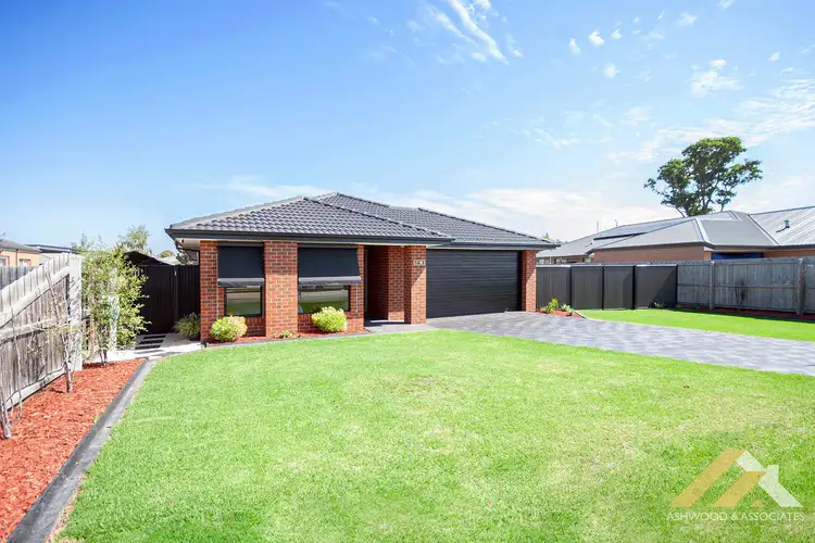16 Glendon Dr, Eastwood VIC 3875