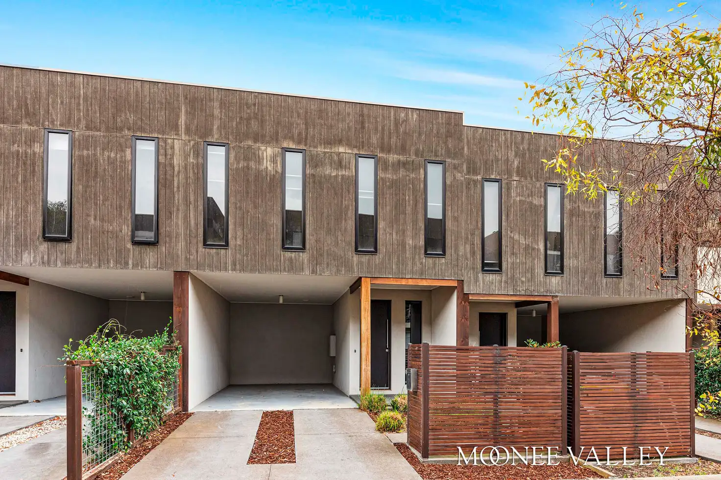 Main view of Homely townhouse listing, 21 Grandvalley Drive, Keilor East VIC 3033