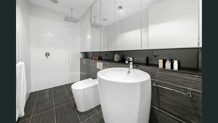 Fourth view of Homely apartment listing, Unit 201/4 Fernhill Rd, Sandringham VIC 3191