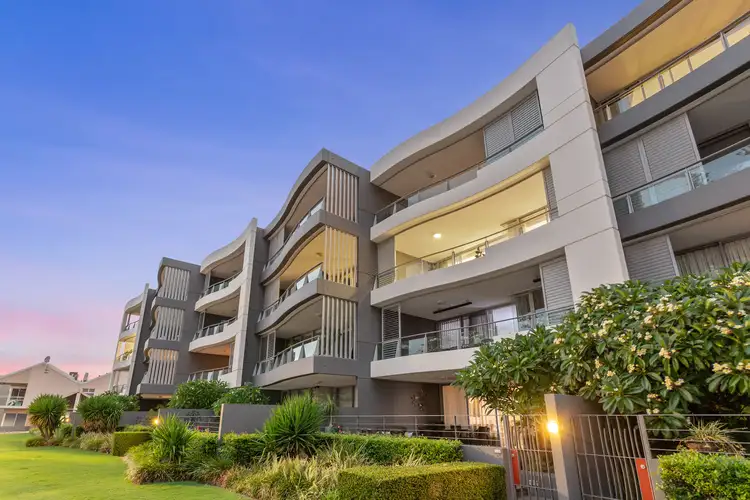 20/21 The Esplanade, Mount Pleasant WA 6153