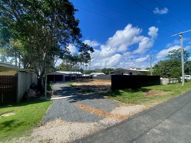 11 Vine St, Macleay Island QLD 4184