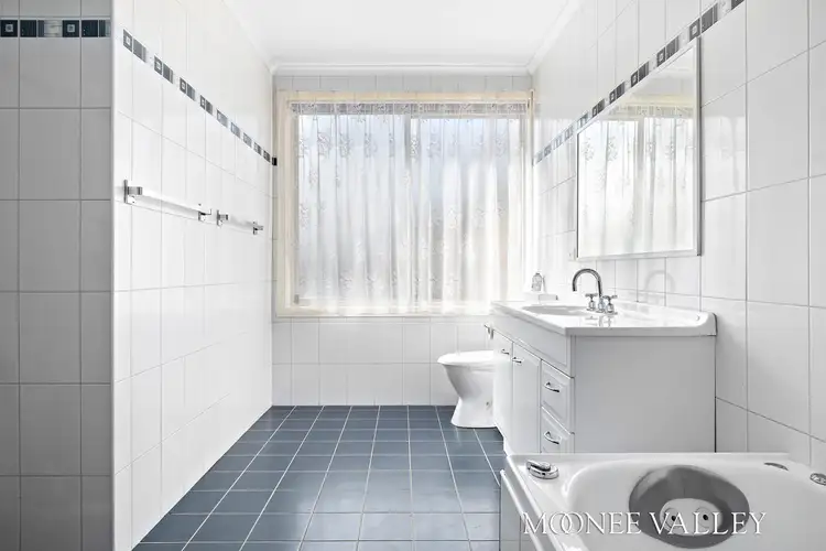 Sixth view of Homely unit listing, 20B Sovereign Way, Avondale Heights VIC 3034