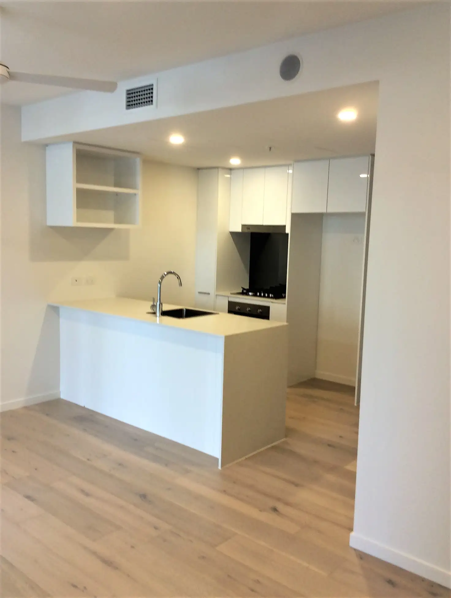 Main view of Homely apartment listing, 20505 28 Merivale St, South Brisbane QLD 4101