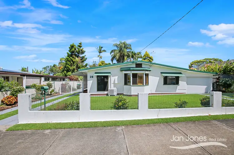 28 Thompson St, Deception Bay QLD 4508