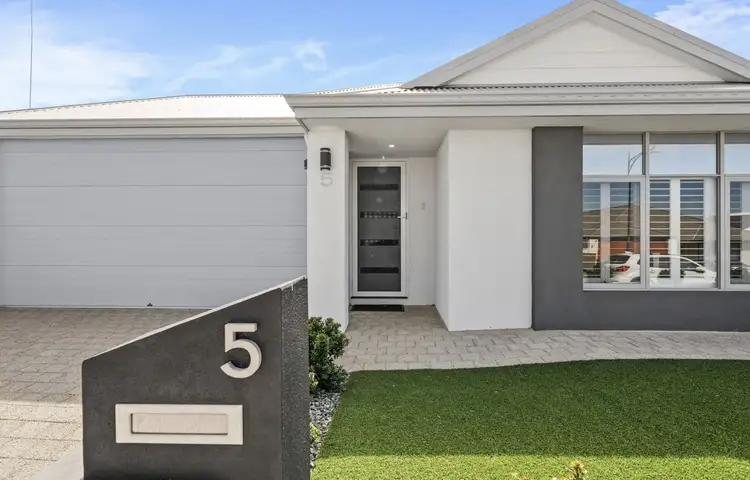 5 Baroda Way, Madora Bay WA 6210