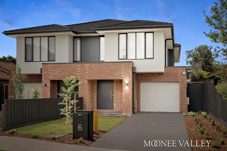 6 Heather Avenue
